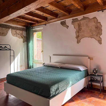 Guest house Dimora Della Ghiara