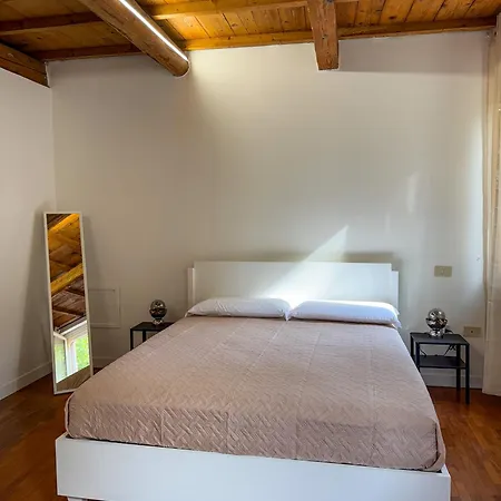 Dimora Della Ghiara Casa de hóspedes