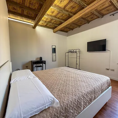 Dimora Della Ghiara Pensionat