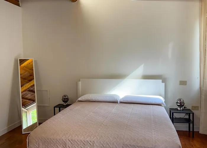 Dimora Della Ghiara 게스트하우스