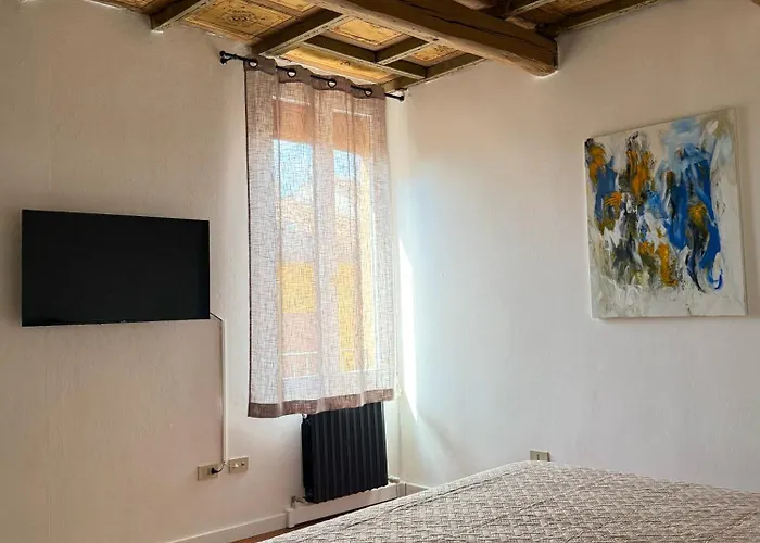 Affittacamere Dimora Della Ghiara 3*